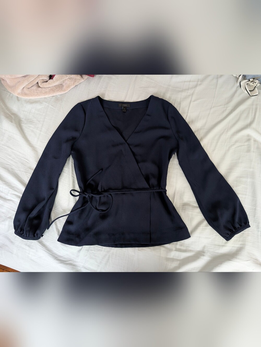 EUC J. Crew women's drapey tie waist faux wrap 3/4 sleeves blouse, navy, size 2